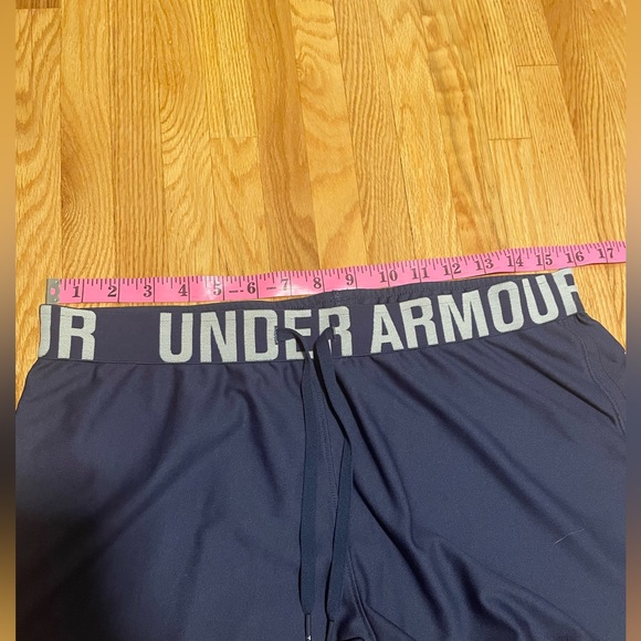 C Women's under armour athletic shorts - Picture 2 of 6